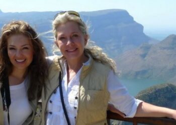 Thalía anuncia su retiro temporal en redes tras la muerte de su hermana Ernestina Sodi