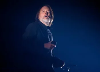 Thom Yorke, cantante de Radiohead, abandona el escenario tras ser abucheado por un manifestante propalestino