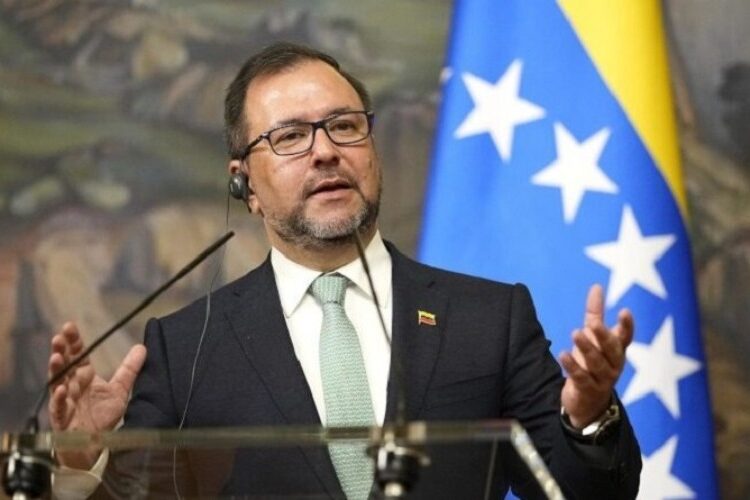 Venezuela pide a Brasil que no se «inmiscuya» en sus asuntos