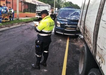 Al menos seis personas resultaron lesionadas en accidente de tránsito en Plan de La Laguna
