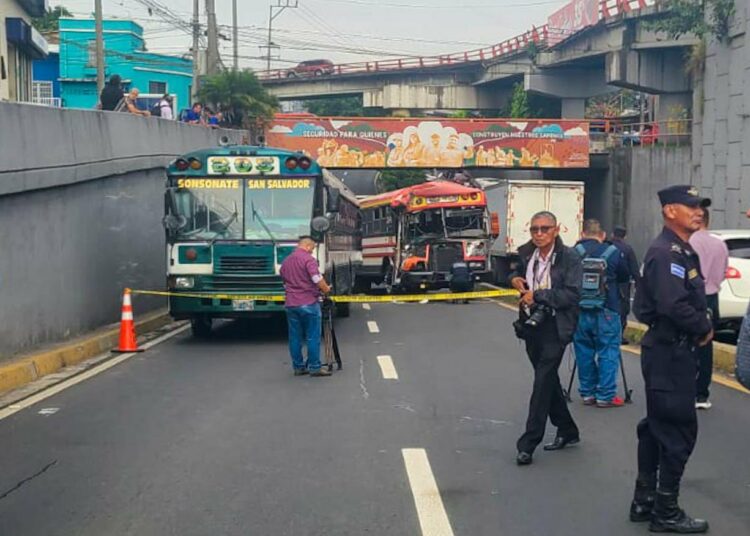Capturan a motorista de la ruta 34 por ser el presunto responsable de trágico accidente de tránsito esta mañana en bulevar Venezuela