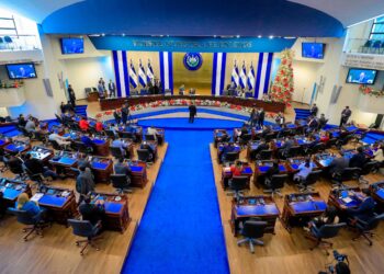 Asamblea aprueba ley que busca proteger derechos de los depositantes ante entidades en problemas