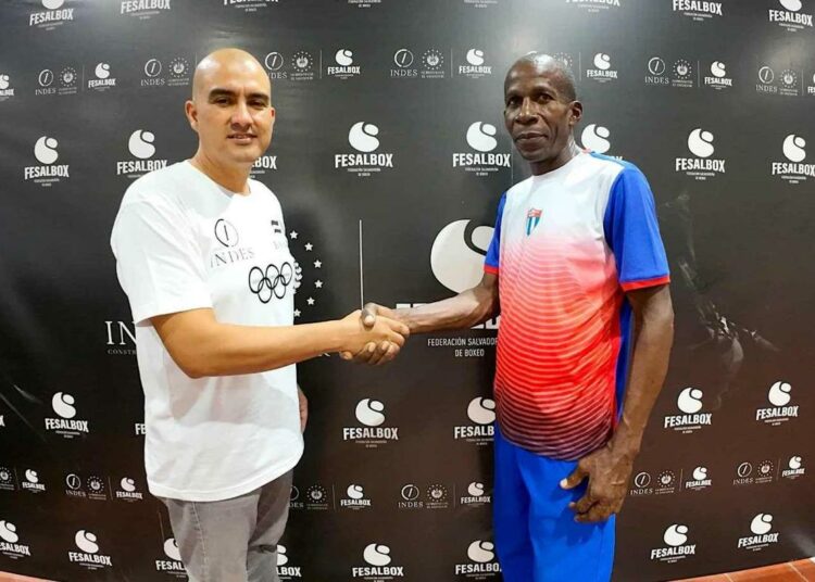 Fesalbox presentó al cubano Jorge Noriega como nuevo entrenador de selecciones nacionales