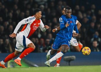 Chelsea y Arsenal protagonizan un vibrante empate en Stamford Brige
