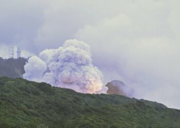 El motor del cohete japonés Epsilon S falló nuevamente y provocó una gran explosión durante su prueba