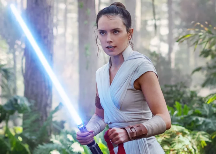 Daisy Ridley habla sobre lo mucho que sufrió durante la promoción de ‘El Ascenso de Skywalker’: ‘No podía dormir’