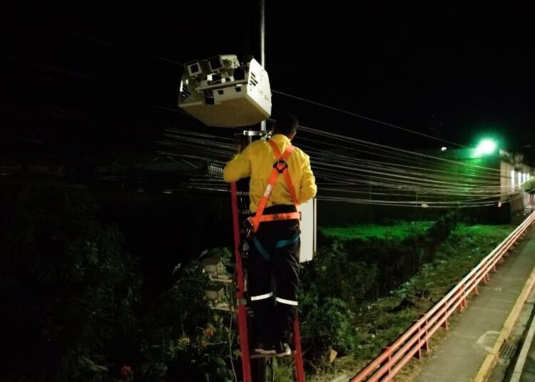 Prueba piloto de fotomultas identifica a 100 conductores arriba de 100 km por hora en una zona de 90
