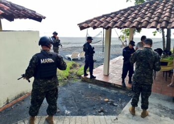 Continúa la búsqueda de una persona en playa El Balsamar, La Libertad