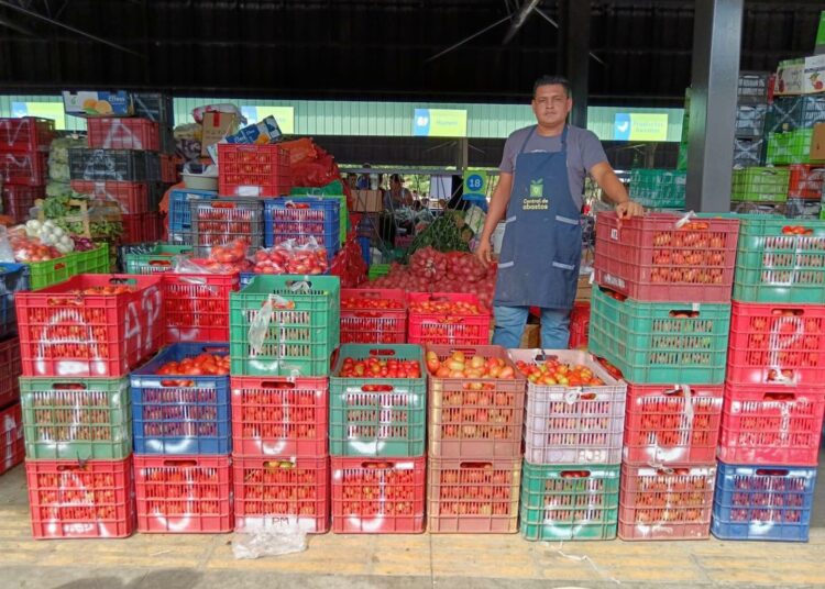 Ventas en La Tiendona caen 50%, ante funcionamiento de la Central de Abastos
