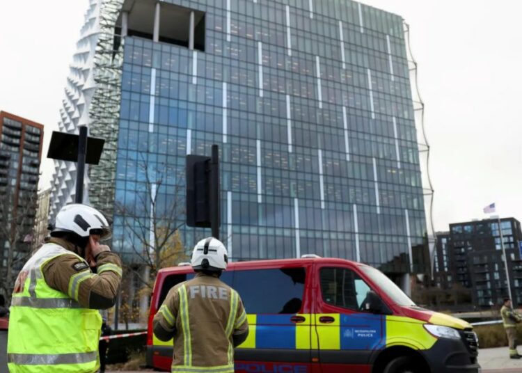 La Policía de Londres hizo estallar un paquete sospechoso cerca de la embajada de EEUU