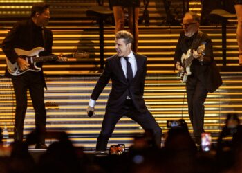 Luis Miguel se declara fan de Cristiano Ronaldo y arma un «¡Siuuu!» en pleno concierto