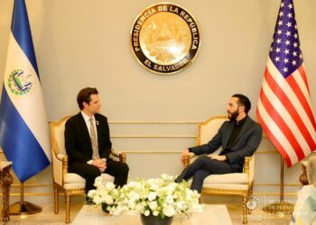 Bukele felicita a Matt Gaetz por ser nombrado fiscal general por Donald Trump
