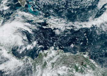 Se forma la tormenta tropical Sara y amenaza con inundaciones peligrosas a Honduras