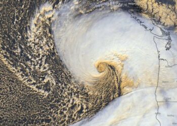 Un segundo ciclón bomba y un río atmosférico azotarán la costa oeste de EEUU con lluvias torrenciales y fuertes vientos