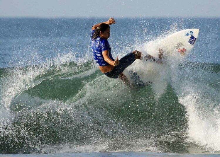 Salvadoreños tuvieron un buen comienzo en el Surf City ALAS Pro Tour