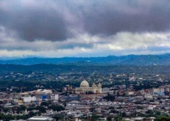 Tormenta Tropical Sara trae lluvias sobre el país este fin de semana