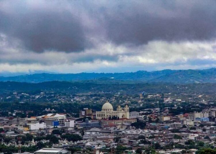 Tormenta Tropical Sara trae lluvias sobre el país este fin de semana