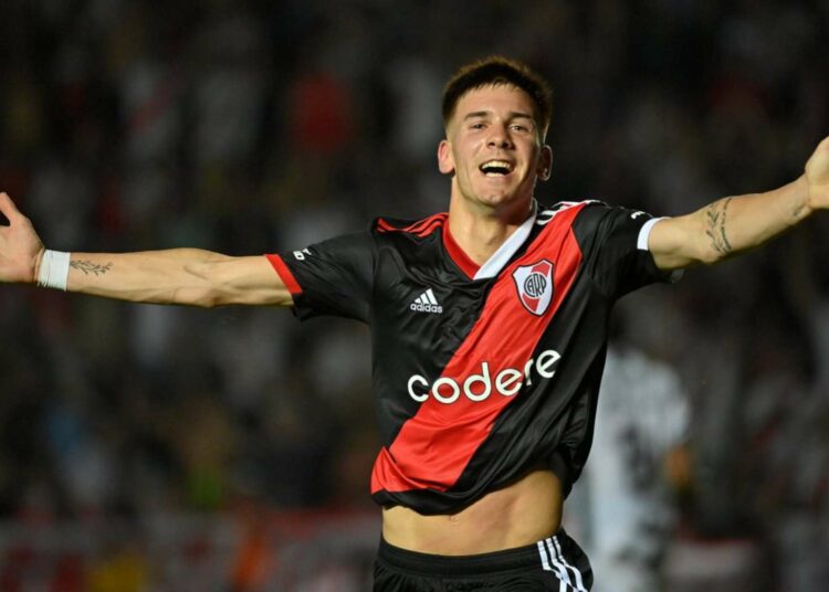 Barcelona realizará un nuevo movimiento en su carrera por contratar a Franco Mastantuono