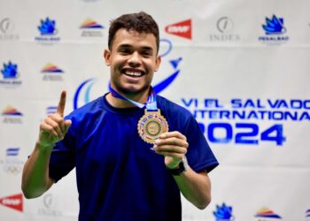 El salvadoreño Uriel Canjura se corona campeón iberoamericano de bádminton