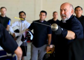 Maestro rumano, Petru Kuki, imparte el Curso Panamericano de Formación de Florete