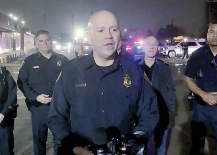 Tiroteo en una fiesta en Houston deja 2 adolescentes muertos y 4 heridos