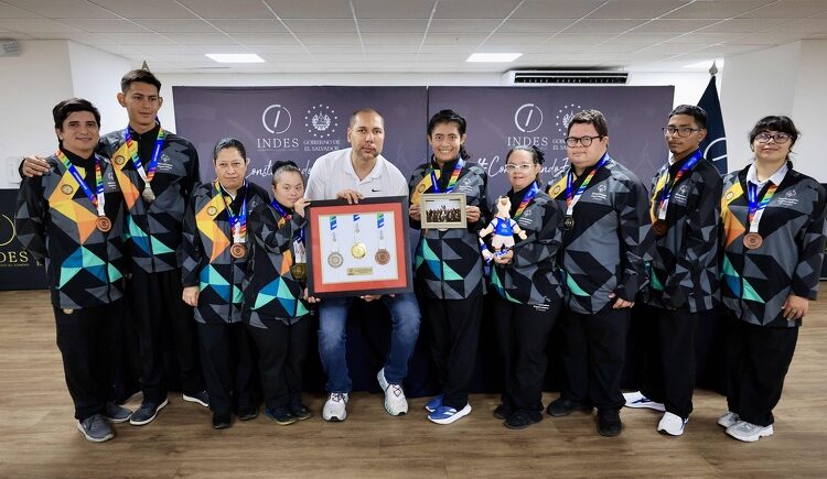 Olimpiadas Especiales El Salvador reconoce el apoyo que brinda el INDES a su organización