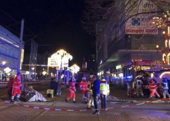 (IMÁGENES FUERTES) Un atropello múltiple en un mercado navideño en Alemania deja 11 muertos y entre 60 y 80 heridos