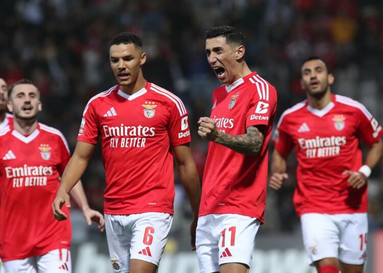 Ángel Di María participó de dos goles en el triunfo del Benfica