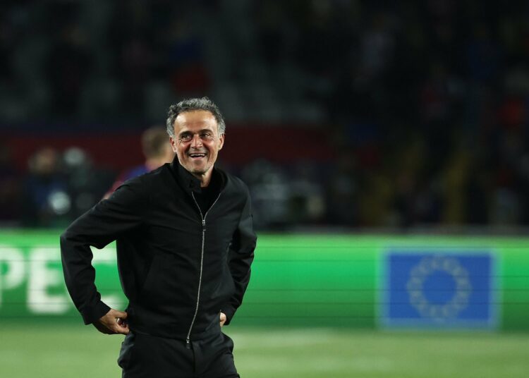 La reacción de Luis Enrique cuando llegó a una conferencia de prensa casi vacía