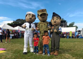 Ministro de la Defensa envió un mensaje de navidad destacando los avances en seguridad y un futuro lleno de esperanza