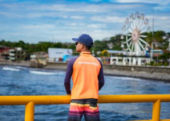 Sistema nacional de protección civil refuerza seguridad en playas, ventas de pólvora y restaurantes durante fin de año
