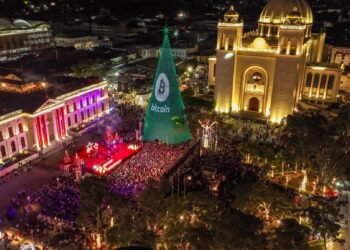 El Salvador cuenta con la Villa Navideña más grande de Centroamérica en un ambiente de plena Seguridad