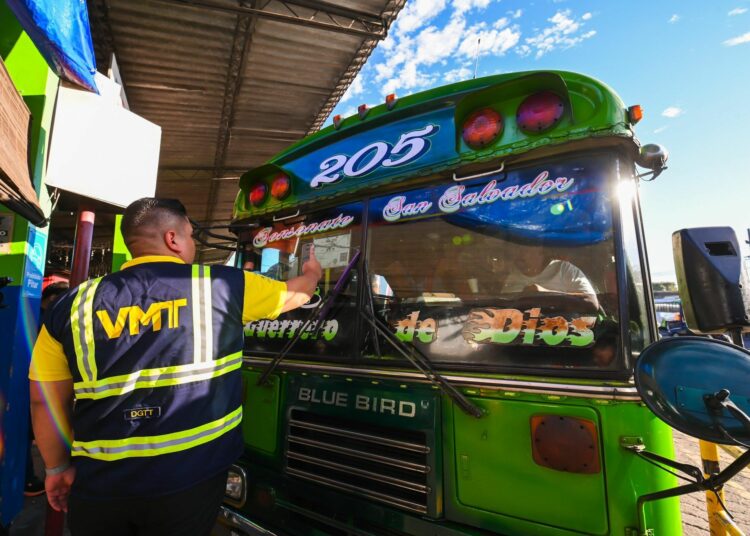 Realizan operativo para evitar alza ilegal al pasaje del Transporte Público en temporada alta de pasajeros por Navidad