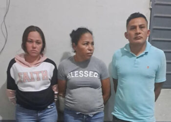 Capturan a sujetos que distribuían droga utilizando un auto con un falso emprendimiento, en Ahuachapán