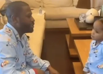 La última locura de Floyd Mayweather: el regalo navideño de más de 20 millones de euros le hizo a su nieto de tres años