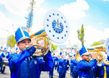 El desfile de Año Nuevo dará la bienvenida al 2025 en San Salvador