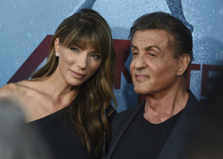 Sylvester Stallone confesó que en 1994 terminó su relación con su ahora esposa enviándole una carta por FedEx
