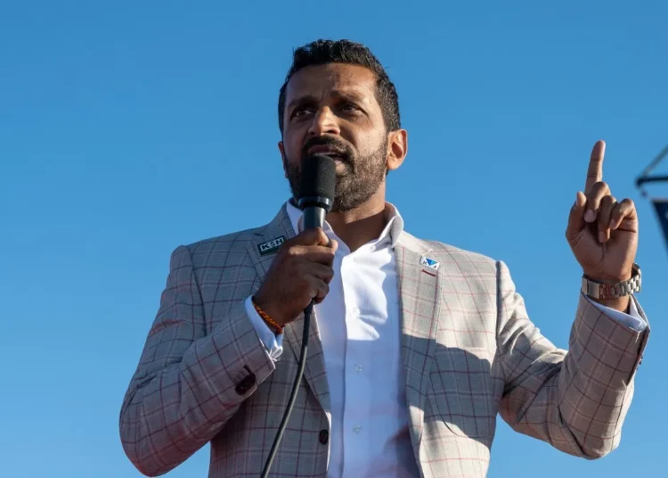 Donald Trump elige a Kash Patel para dirigir el FBI