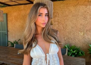 Modelo de OnlyFans Lily Phillips no se arrepiente de su reto de tener sexo 100 hombres y se prepara para romper el récord con 1.000 en 24 horas