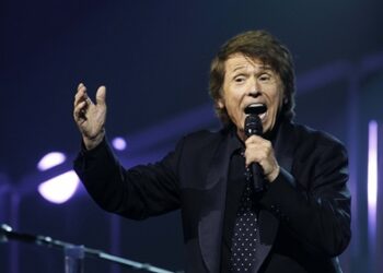 Raphael padece un linfoma cerebral