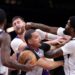 Una batalla campal culminó con tres expulsados en el partido entre Suns y Mavericks