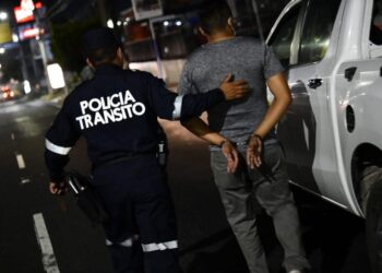 Más de 20 detenidos tras la entrada en vigencia de las reformas a la Ley de Tránsito que contempla castigos severos