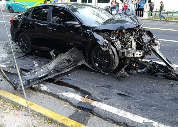 Accidente de tránsito sobre la alameda Roosevelt deja un lesionado