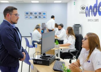 Gobierno moderniza oficinas de ANDA en centro comercial Las Cascadas