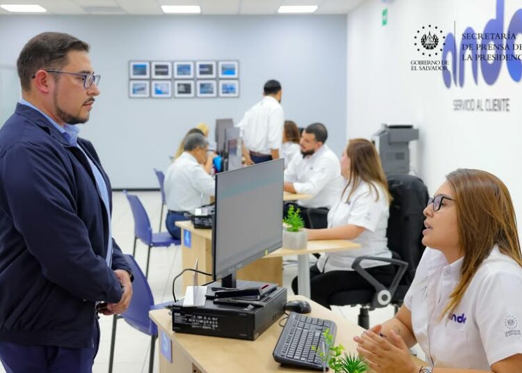 Gobierno moderniza oficinas de ANDA en centro comercial Las Cascadas