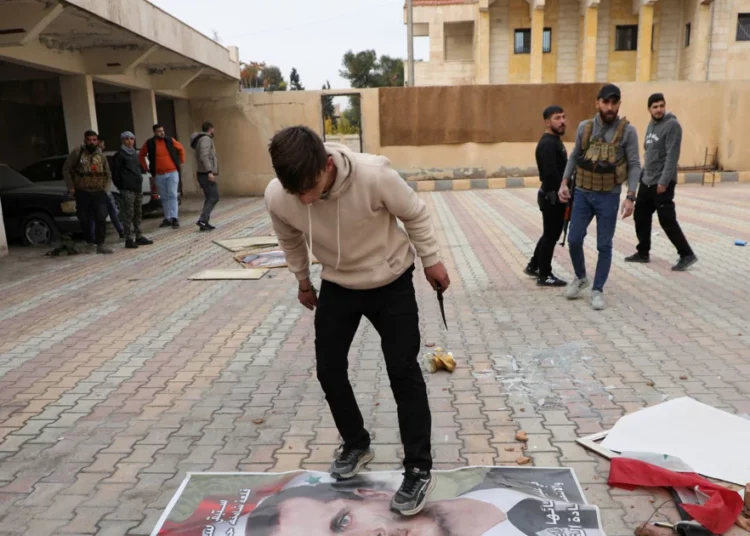 Con la caída de Al-Assad, los rebeldes liberan las cárceles sirias