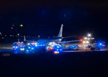 Vuelo de KLM se sale de la pista tras aterrizaje de emergencia en Oslo