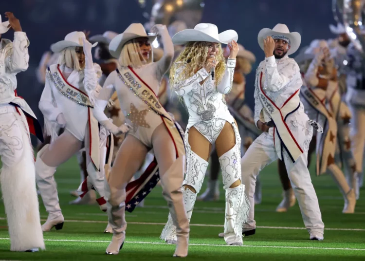 Beyoncé pagó a sus bailarines una gran prima por trabajar el día de Navidad