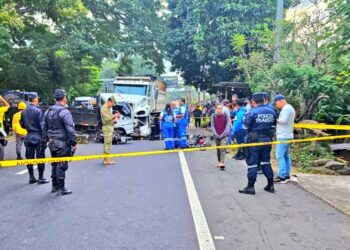 3 fallecidos deja accidente de tránsito en Ciudad Arce