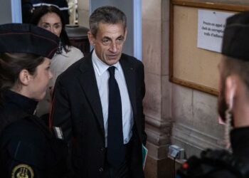 Supremo francés confirma primera condena contra el expresidente Sarkozy